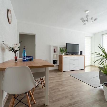 ילנייה גורה Apartament Gold - 2 Osobne Sypialnie Z Balkonem - Spaceapart מראה חיצוני תמונה